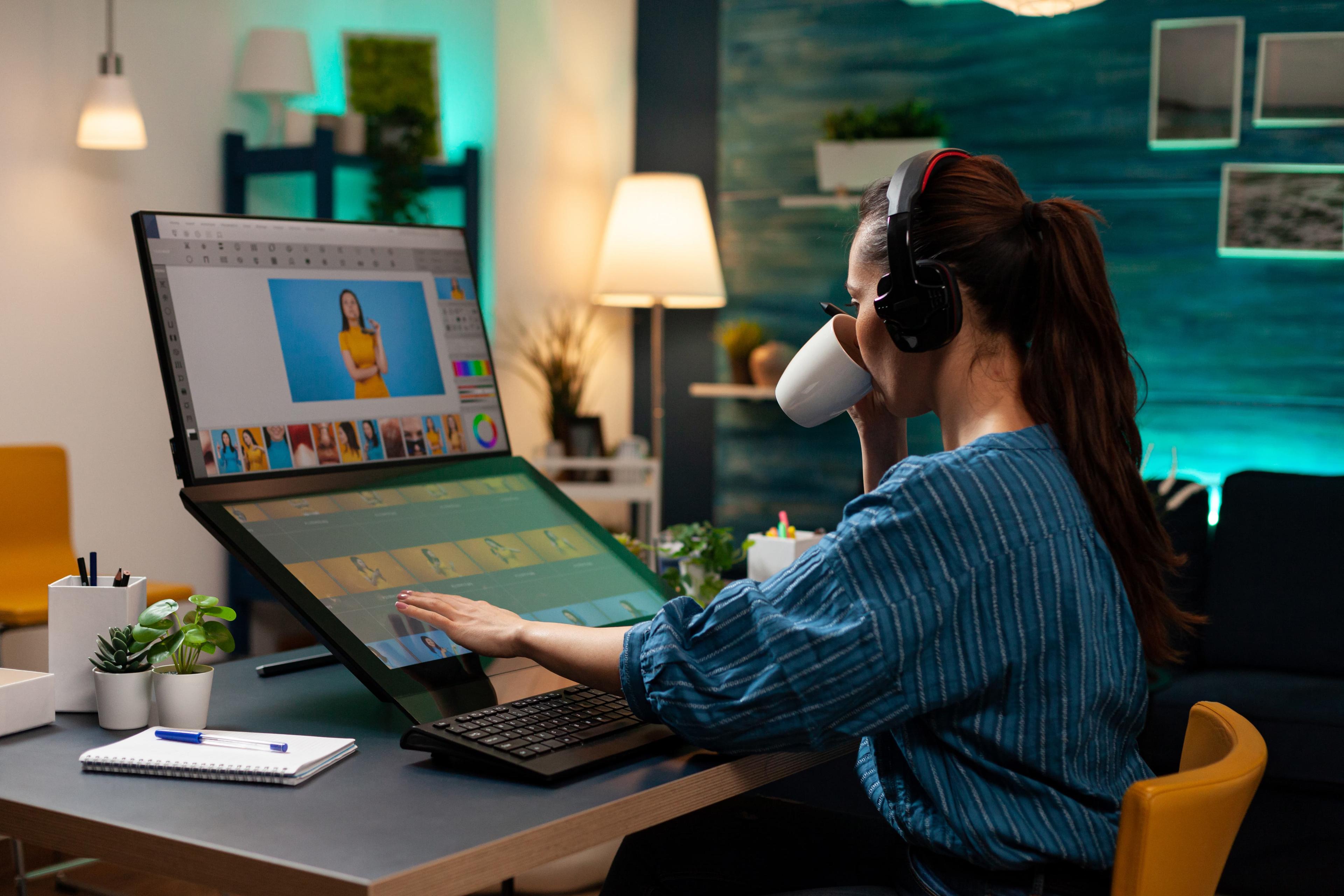What Is Graphic Design? Definition, Types, Examples and How to Start